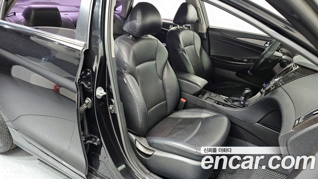 Hyundai Sonata 2012 — photo 10
