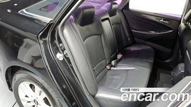Hyundai Sonata 2012 — photo 12