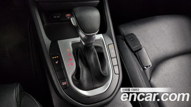 Kia K3 2022 — photo 9