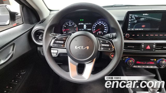 Kia K3 2022 — photo 13