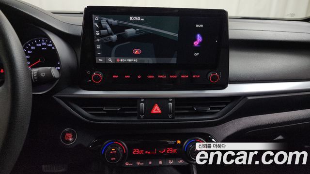 Kia K3 2022 — photo 14
