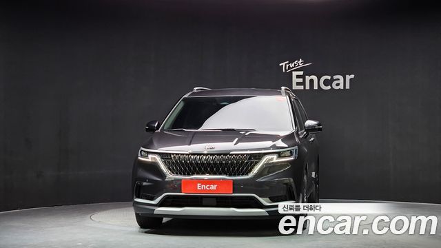 Kia Canival 2021 — photo 3
