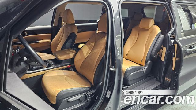 Kia Canival 2021 — photo 11