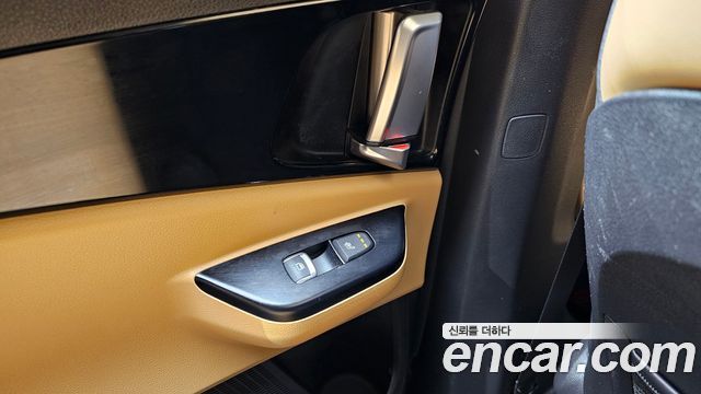 Kia Canival 2021 — photo 19