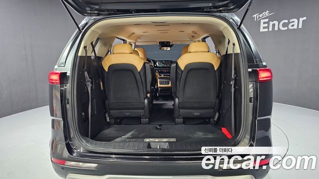 Kia Canival 2021 — photo 20