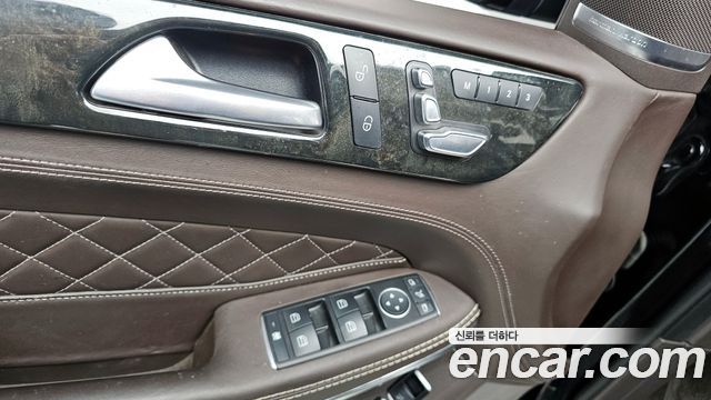 Mercedes-Benz GLS-Class 2017 — photo 14