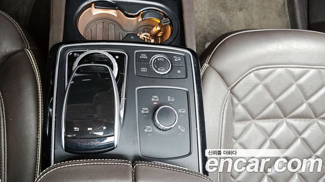 Mercedes-Benz GLS-Class 2017 — photo 17
