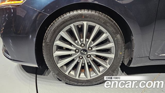 Kia K7 2018 — photo 5
