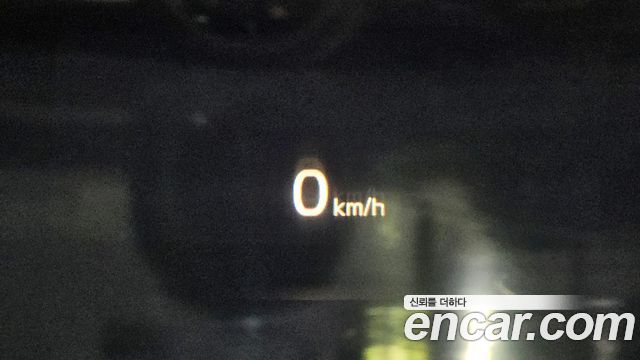 Kia K7 2018 — photo 18