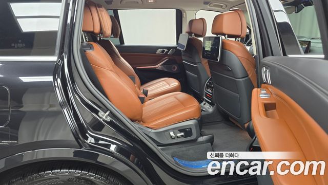 BMW X7 2021 — фото 12