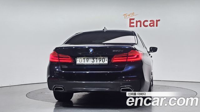 BMW 5-Series 2018 — photo 4