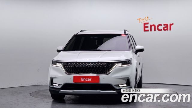 Kia Canival 2023 — photo 3