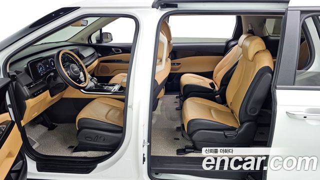 Kia Canival 2023 — photo 10