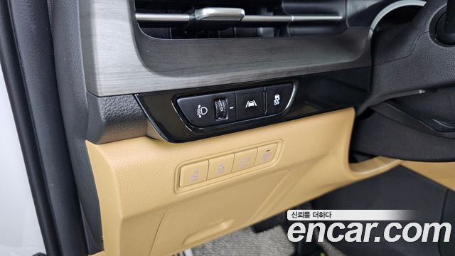 Kia Canival 2023 — photo 18