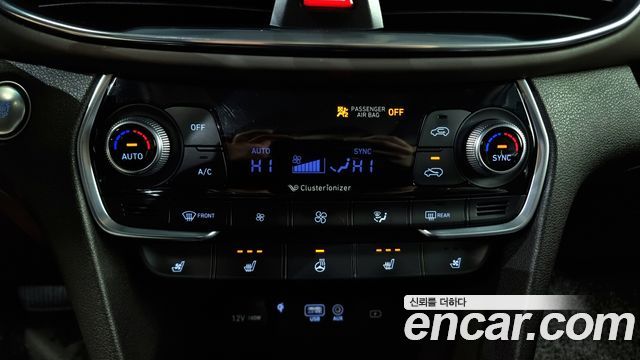 Hyundai Santafe 2019 — photo 16
