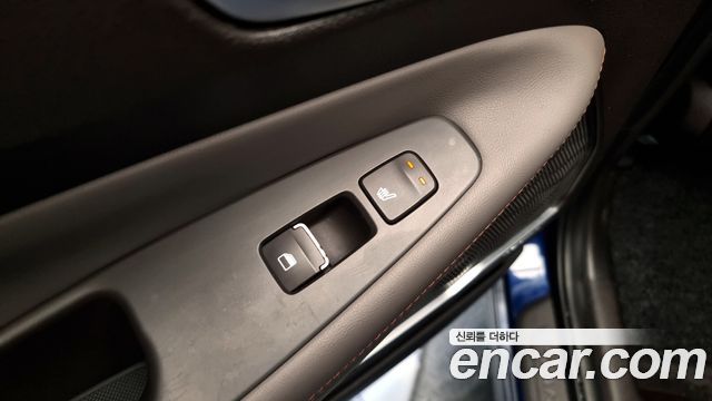 Hyundai Santafe 2019 — photo 18