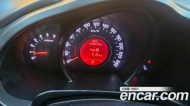 Kia Sportage 2013 — photo 8
