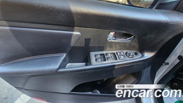 Kia Sportage 2013 — photo 11