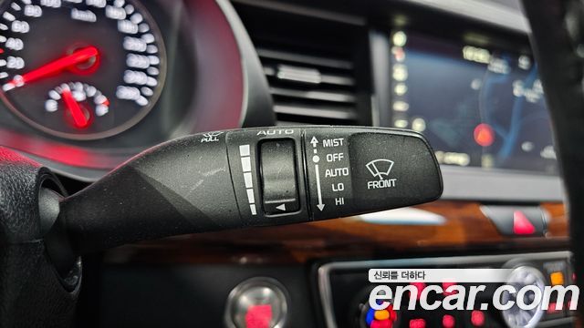 Kia K7 2017 — photo 14