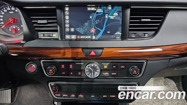Kia K7 2017 — photo 15