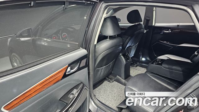 Kia K7 2017 — photo 17