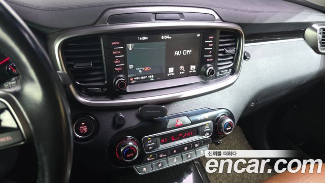 Kia Sorento 2018 — photo 14
