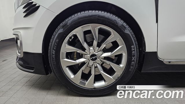 Kia Canival 2017 — photo 5