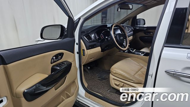 Kia Canival 2017 — photo 10