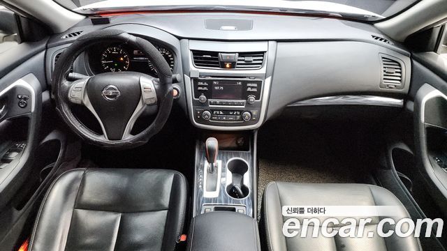 Nissan Altima 2017 — photo 7