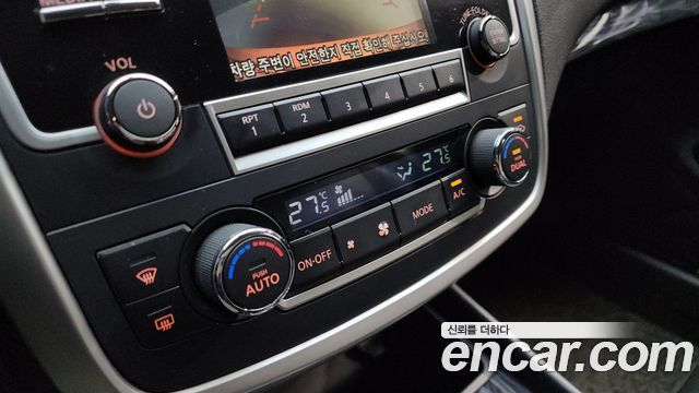 Nissan Altima 2017 — photo 16