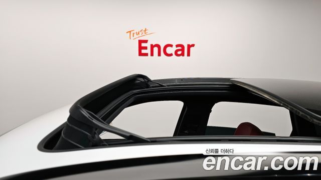 Porsche Macan 2021 — photo 19