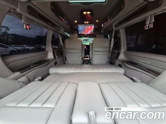 Chevrolet Express Van 2015 — photo 9
