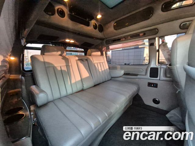 Chevrolet Express Van 2015 — photo 13
