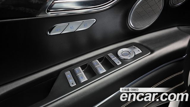 Genesis GV80 2022 — photo 18