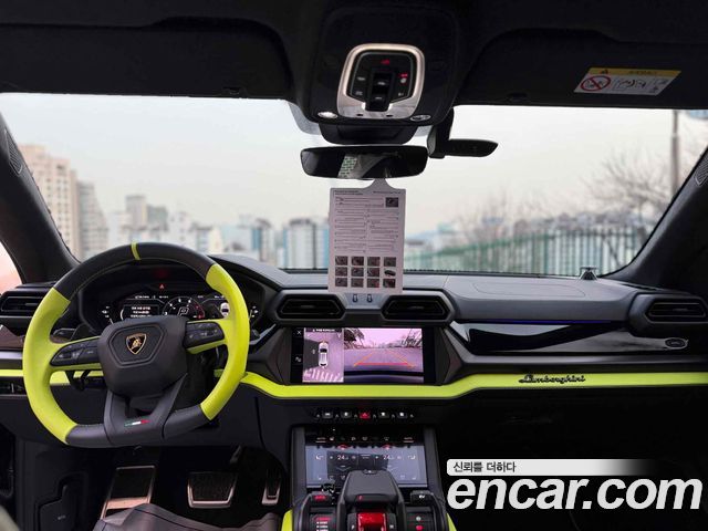 Lamborghini Urus 2026 — photo 7