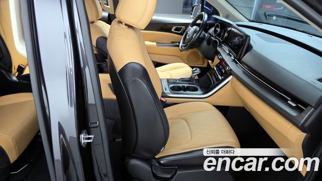 Kia Canival 2021 — photo 12