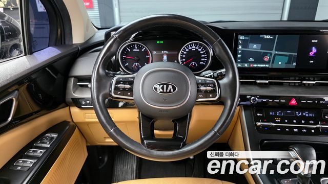 Kia Canival 2021 — photo 13