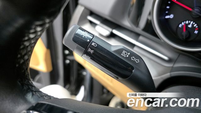 Kia Canival 2021 — photo 16