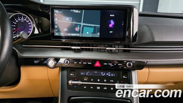 Kia Canival 2021 — photo 18