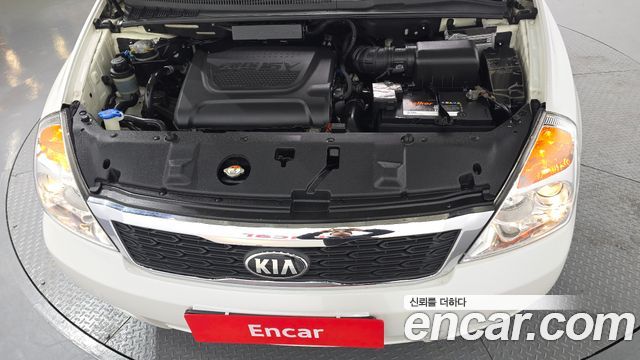 Kia Canival 2013 — photo 6