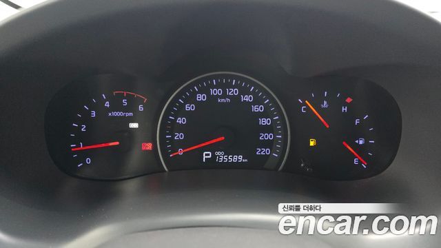 Kia Canival 2013 — photo 8