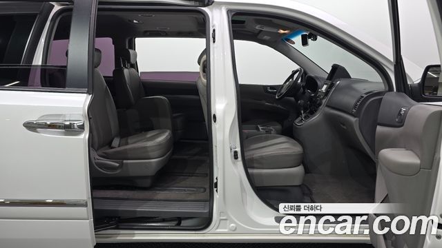 Kia Canival 2013 — photo 11