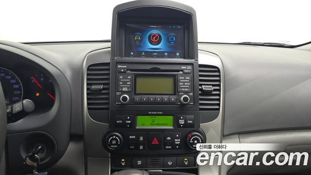 Kia Canival 2013 — photo 14