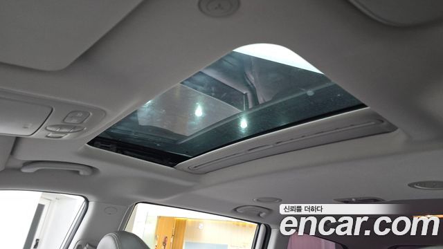 Kia Canival 2013 — photo 19