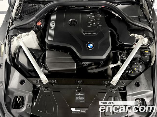 BMW Z4 2020 — photo 17