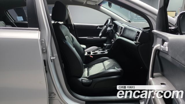 Kia Sportage 2019 — photo 11
