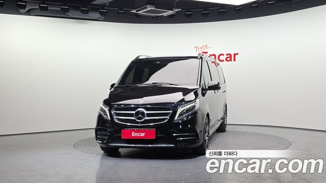 Mercedes-Benz V-Class 2018 — photo 3