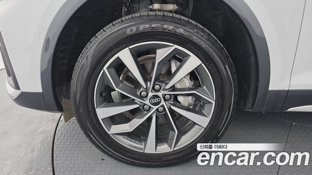 Audi Q5 2021 — photo 5