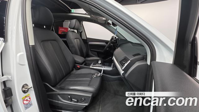 Audi Q5 2021 — photo 10