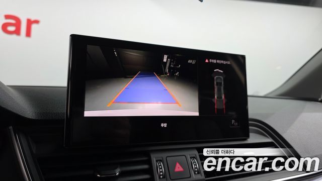 Audi Q5 2021 — photo 16
